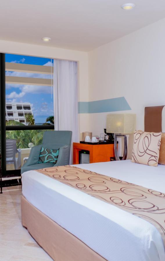 Oh! Cancun On The Beach By Oasis Bagian luar foto